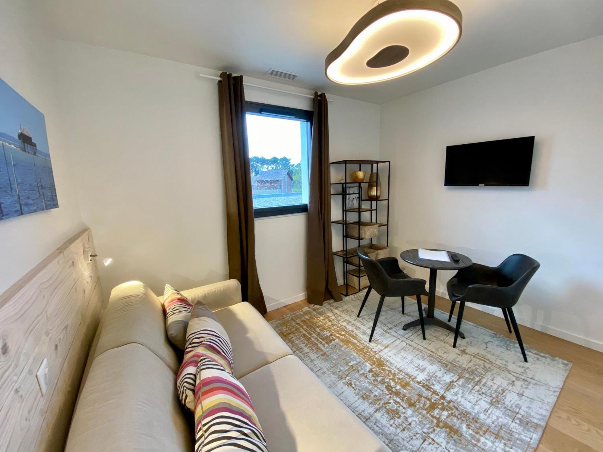 La Villa Du Golf - Chambre D Hotes Гюжан-Местрас Экстерьер фото